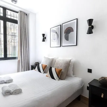 Hsh Amsterdam St-lazare Luxury & Design 6p-2br Apartment Paris