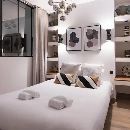 Apartment Hsh Amsterdam St-lazare Luxury & Design 6p-2br Paris
